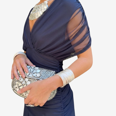 Robe élégante au tombé impeccable Christine, vue rapprochée – Valloro Paris