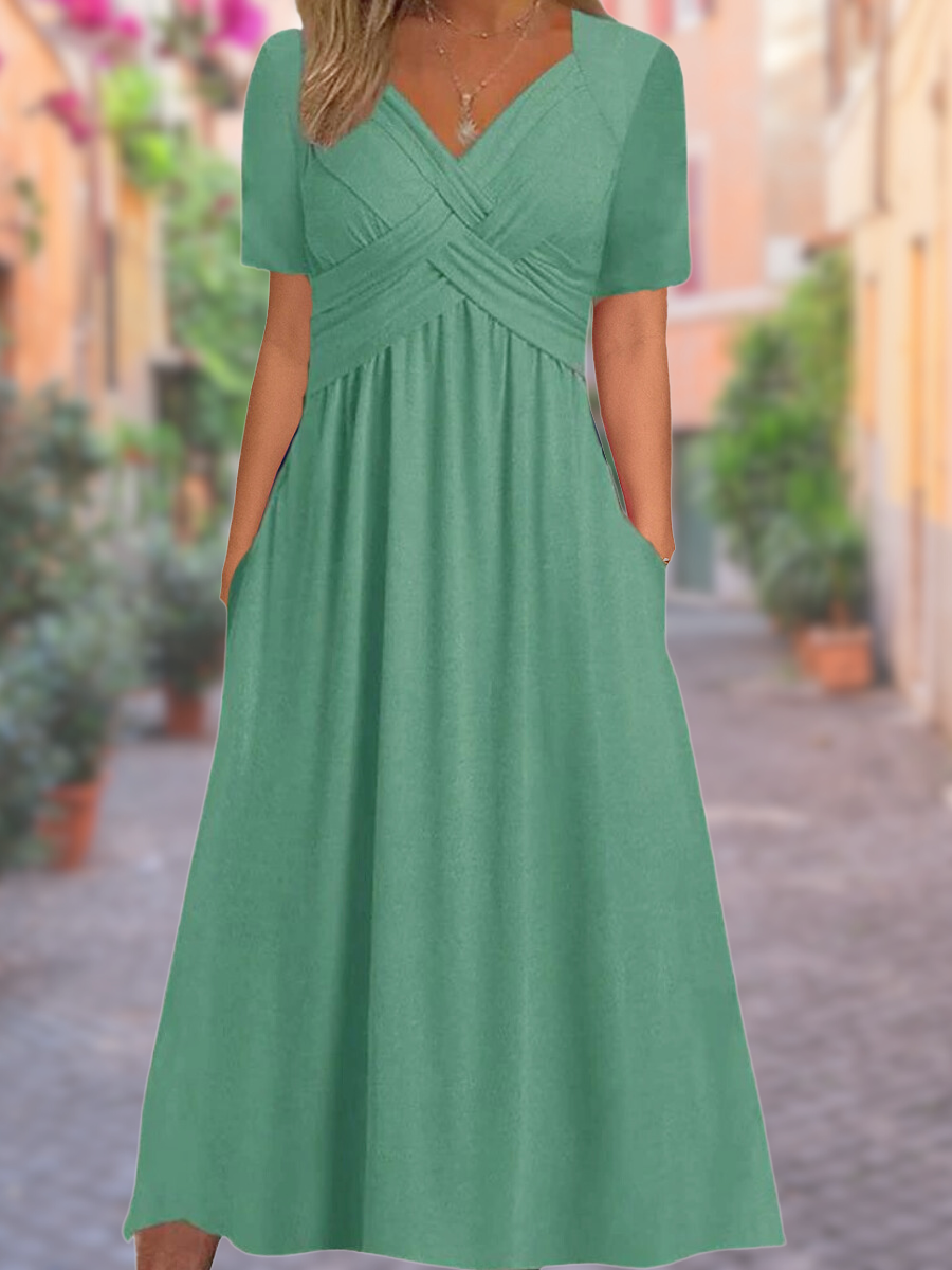 Robe maxi élégante avec détail croisé Selby, vue de dos – Valloro Paris