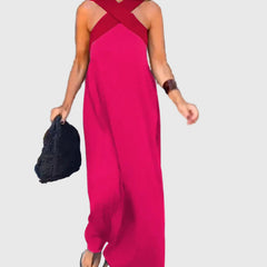 Robe maxi fluide et élégante Elena, mise en situation estivale – Valloro Paris