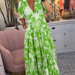 Robe florale vibrante Floriana, vue rapprochée – Valloro Paris
