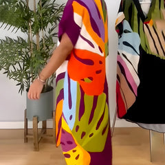 Robe à imprimé abstrait Rianna, présentation du coloris – Valloro Paris