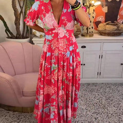 Robe florale vibrante Floriana, gros plan sur la coupe – Valloro Paris