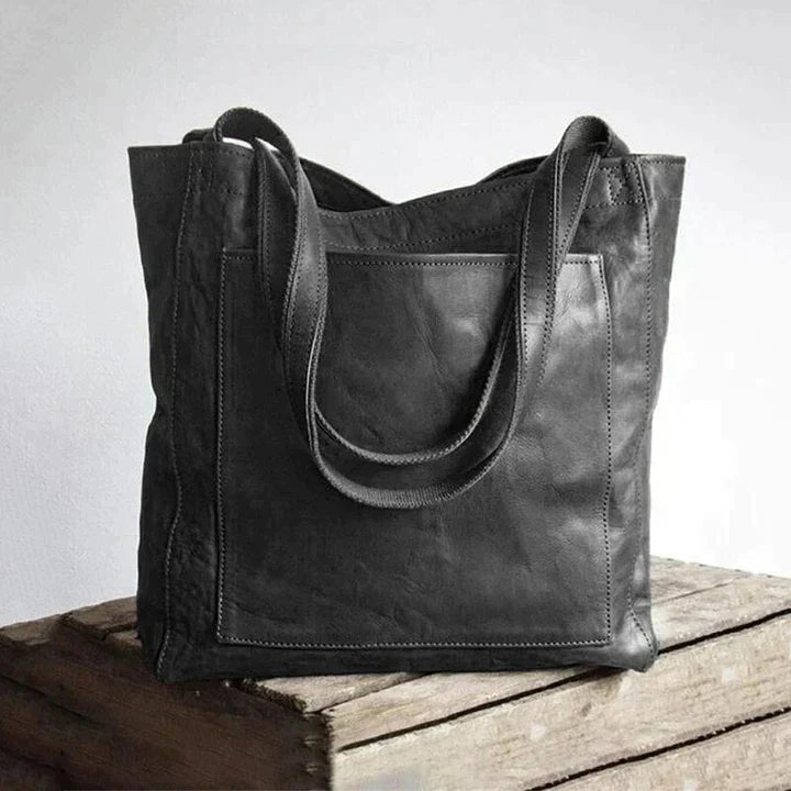 Cabas en cuir intemporel de haute qualité Ella, détail de la matière – Valloro Paris