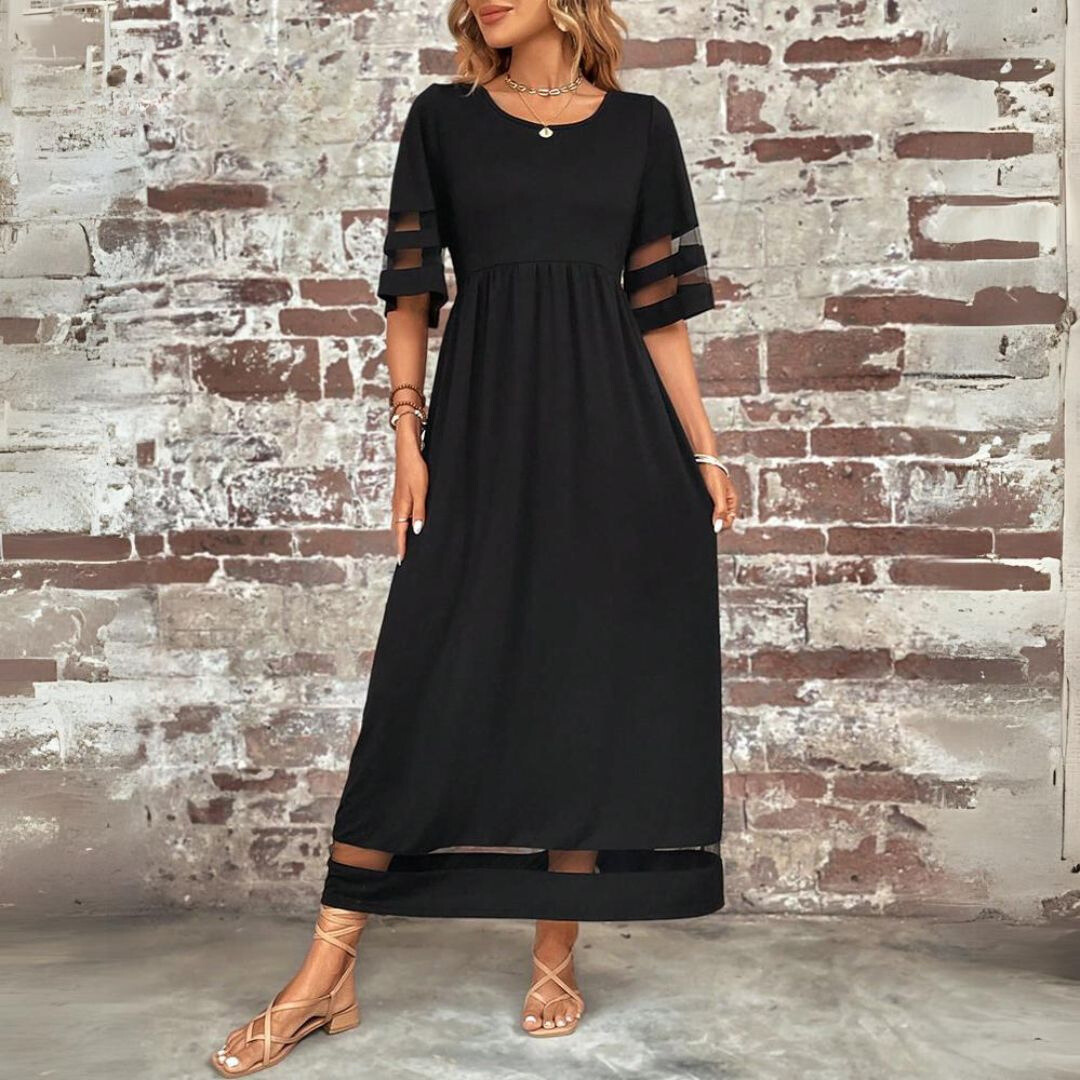 Robe midi gainante à effet ventre plat Aubrey, portée en situation – Valloro Paris