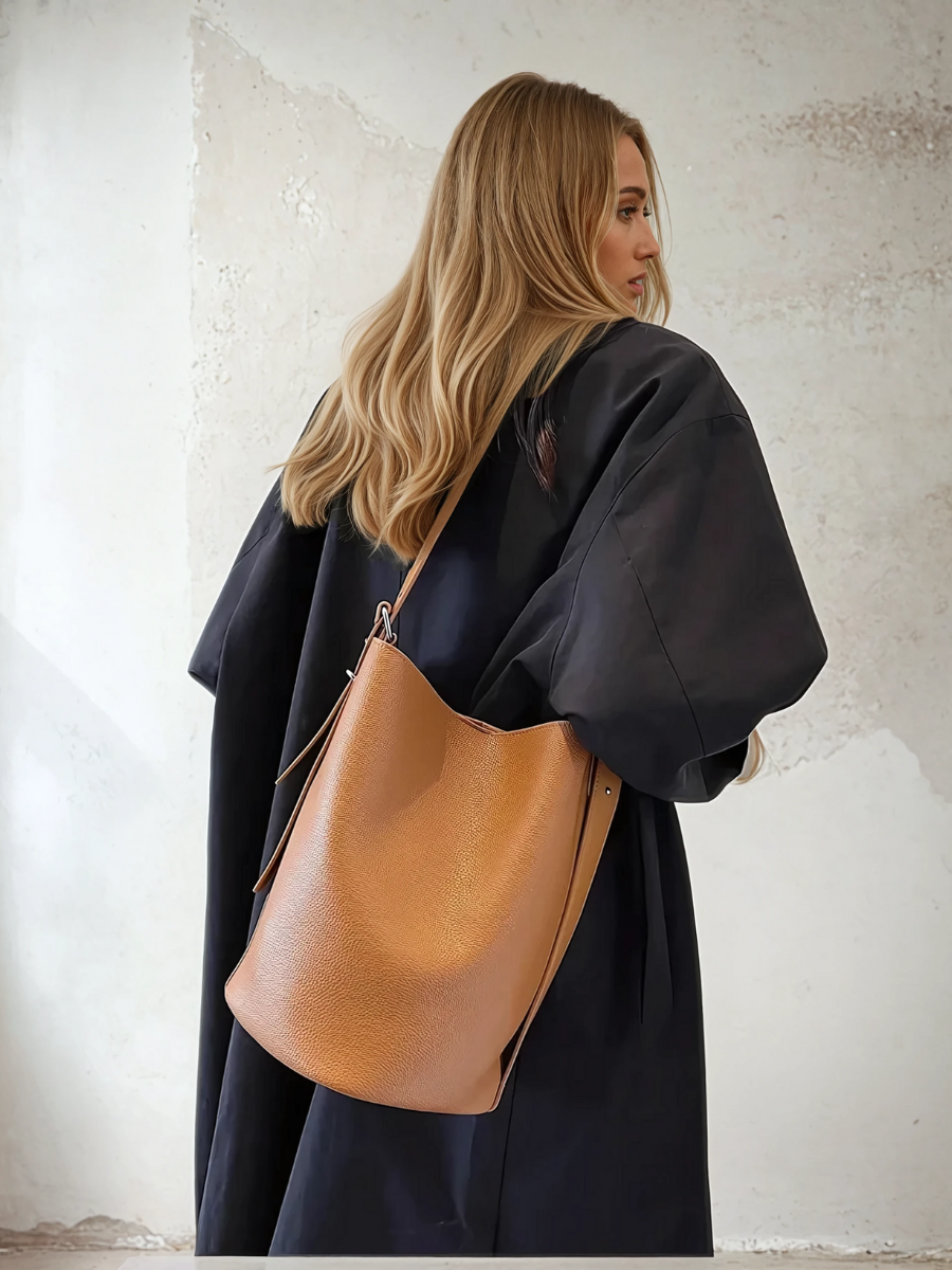 Sac à bandoulière Sola, détail des anses (photo 16) – Valloro Paris