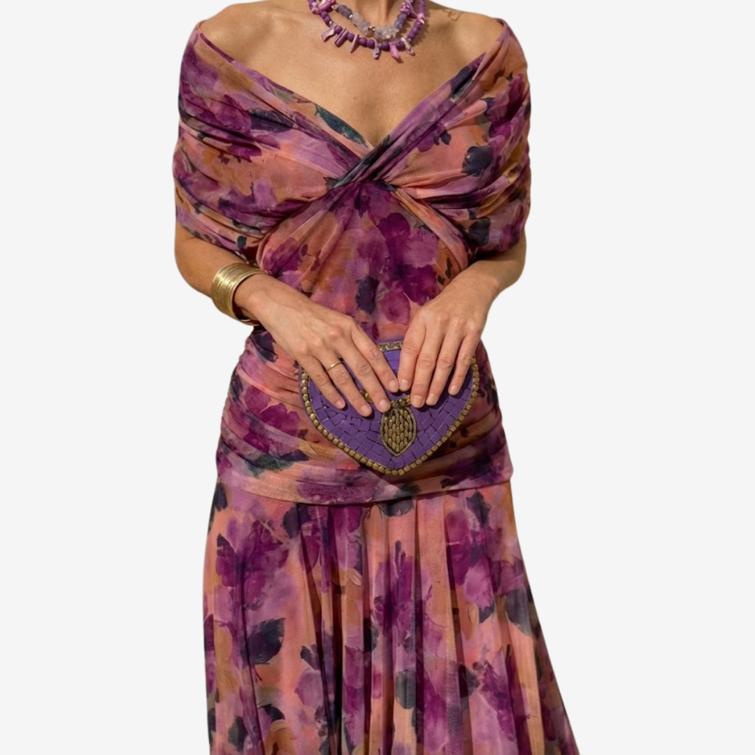 Robe élégante au tombé impeccable Christine, mise en situation estivale – Valloro Paris