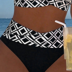 Maillot de bain croisé à motif diamant Camille, vue de profil – Valloro Paris
