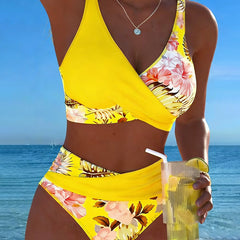 Bikini élégant à imprimé floral Léa, gros plan sur la coupe – Valloro Paris