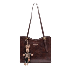 Sac à main compact et élégant Nora, vue de face – Valloro Paris