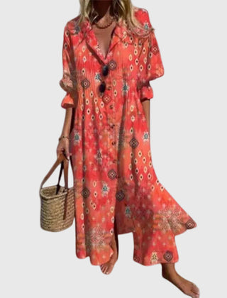 Robe maxi bohémienne élégante Zariah, gros plan sur la coupe – Valloro Paris