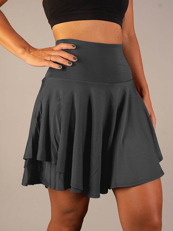 Jupe de performance multi-fonctionnelle avec poches Skylar, vue rapprochée – Valloro Paris