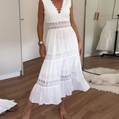 Robe camisole en dentelle à col V Circe, vue de dos – Valloro Paris
