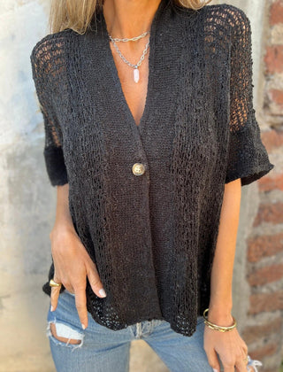 Gilet en maille ajourée Camille, vue complète du modèle – Valloro Paris