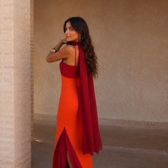 Robe fluide à imprimé flamboyant, édition limitée Valentina, vue de profil – Valloro Paris