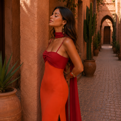 Robe fluide à imprimé flamboyant, édition limitée Valentina, détail du motif – Valloro Paris