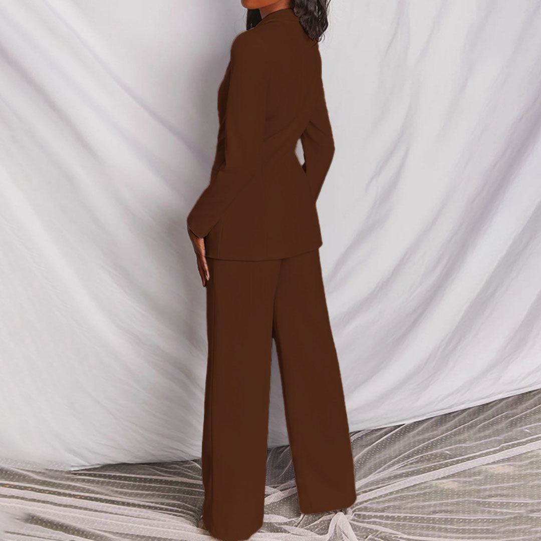 Ensemble tailleur blazer et pantalon chic Hayley, détail du motif – Valloro Paris