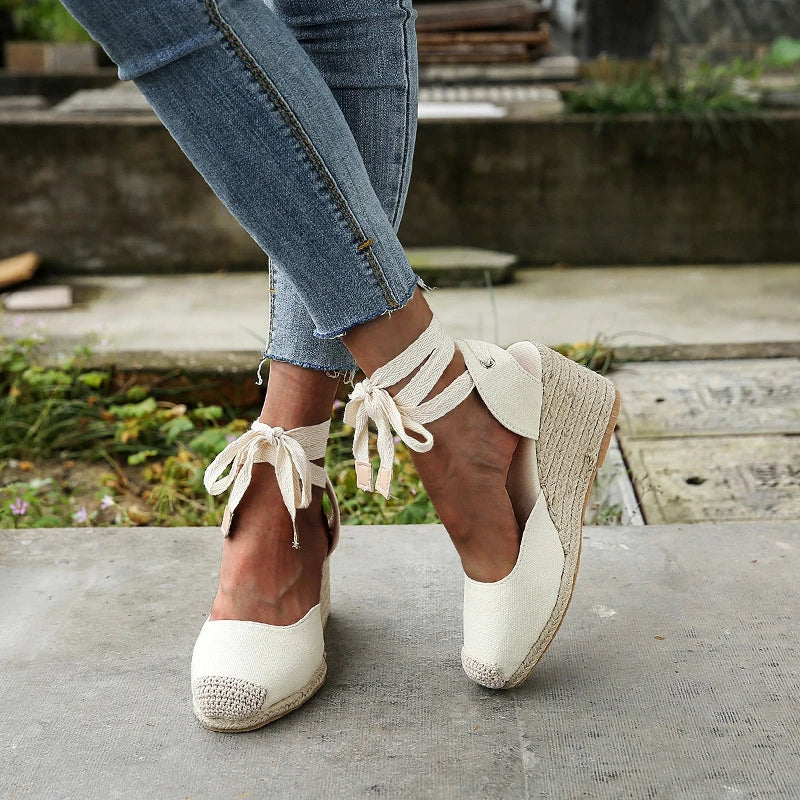 Espadrilles compensées romantiques Isabella, détail de la semelle – Valloro Paris