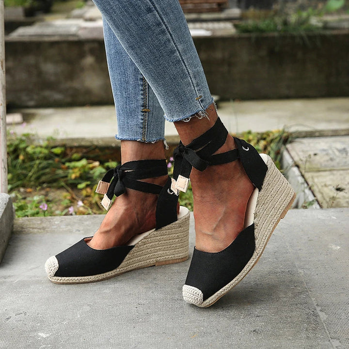 Espadrilles compensées romantiques Isabella, vue de face (photo 14) – Valloro Paris