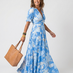Robe midi fleurie élégante Adèle, détail du tissu – Valloro Paris
