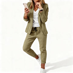 Ensemble coordonné blazer et jogging Sienna, vue complète du modèle – Valloro Paris