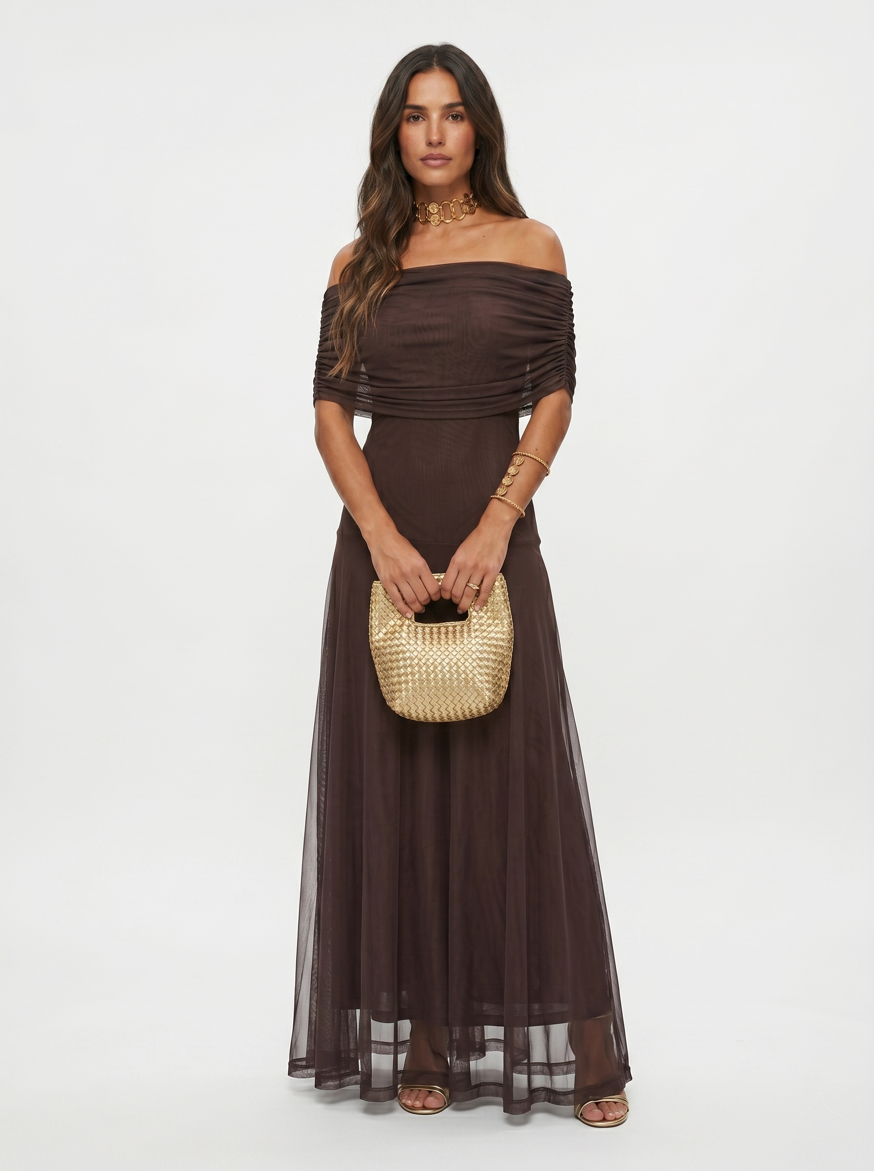 Robe longue élégante et simple Carla, vue rapprochée – Valloro Paris