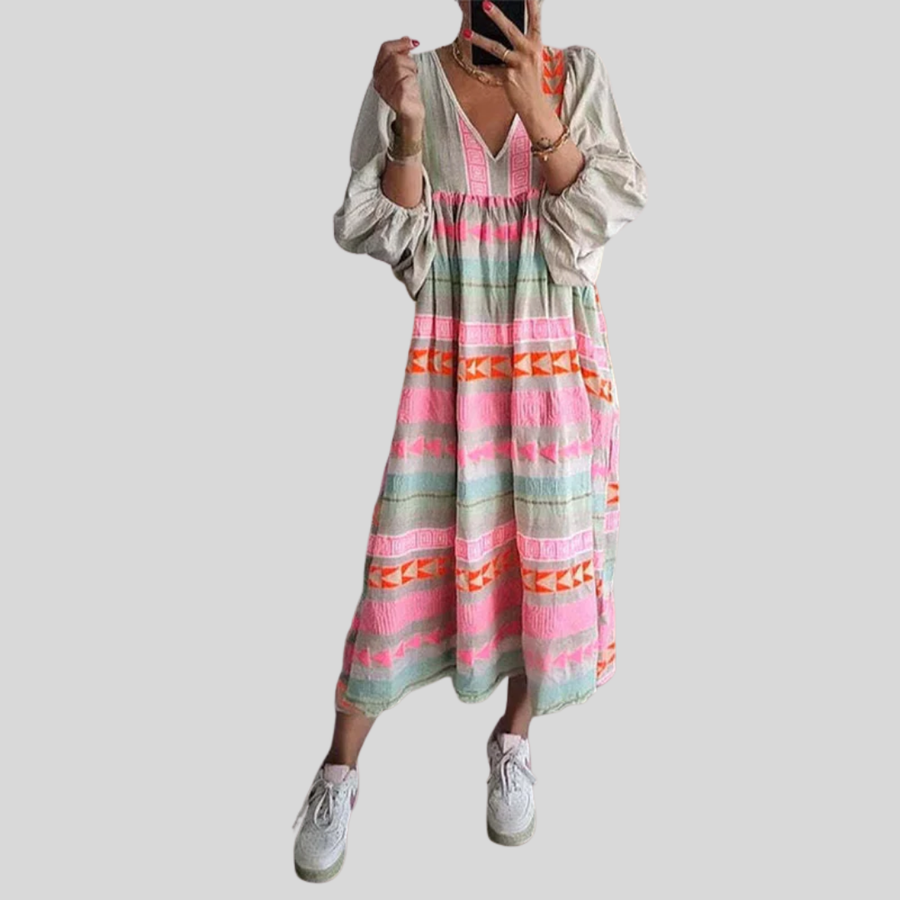 Robe boho confortable Jessenia, vue de face – Valloro Paris