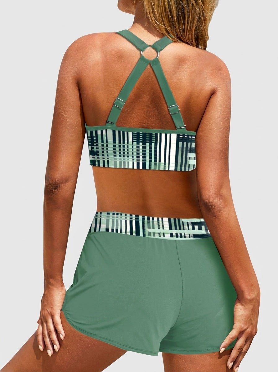 Maillot de bain côtelé à taille haute Azalea, portée à la plage – Valloro Paris