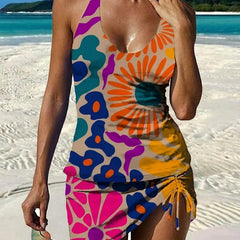 Maillot de bain fleuri graphique avec short et effet ventre plat Adriana, vue de face – Valloro Paris