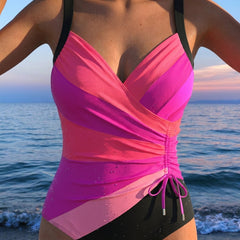 Maillot de bain élégant à imprimé coloré Marta, gros plan sur la coupe – Valloro Paris
