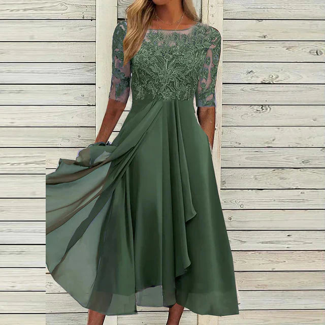 Robe de soirée élégante en dentelle et chiffon Seraphina, détail du tissu – Valloro Paris