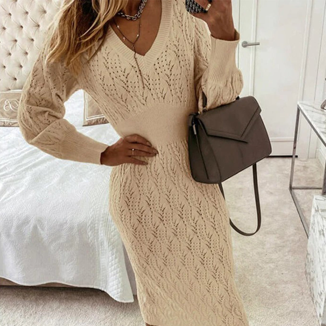 Robe midi en maille texturée Amara, détail du tissu – Valloro Paris