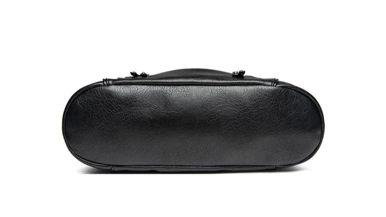 Sac cabas matelassé élégant Amelia, porté en situation – Valloro Paris
