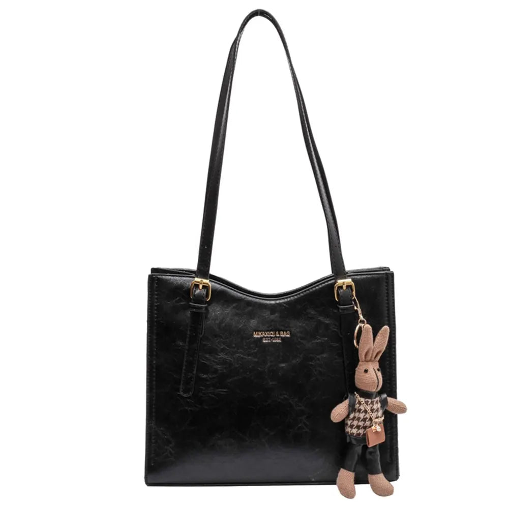 Sac à main compact et élégant Nora, détail de la matière – Valloro Paris