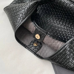 Sac cabas tressé élégant pour femme Sandia, détail des anses – Valloro Paris