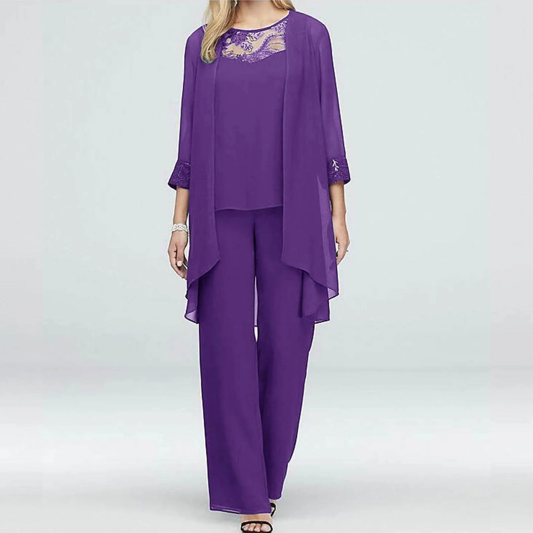 Ensemble gala trois pièces en mousseline Isabella, portée en situation – Valloro Paris