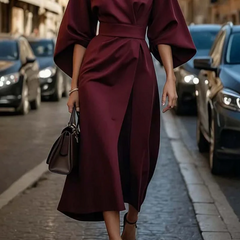 Robe élégante à manches lanterne et ceinture Grace, gros plan sur la coupe – Valloro Paris