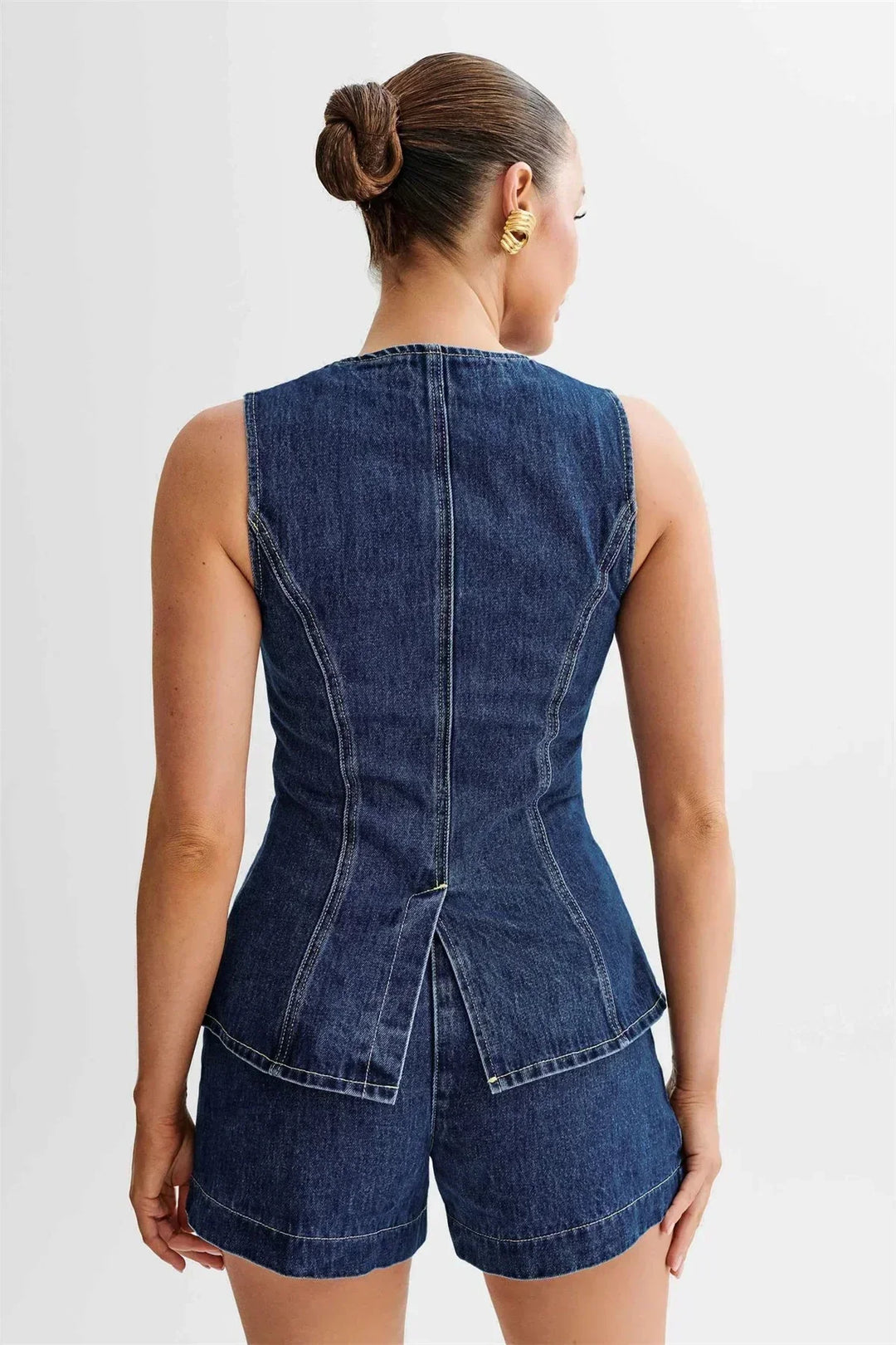 Ensemble denim deux pièces structuré Luna, gros plan sur la coupe – Valloro Paris