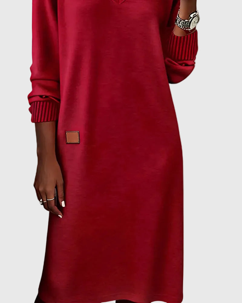 Robe douce élégante Alice, portée en situation – Valloro Paris