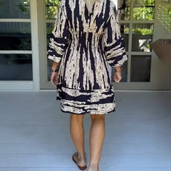 Robe boho glow Romy, portée en situation – Valloro Paris