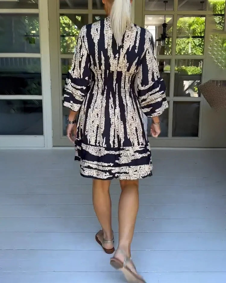 Robe boho glow Romy, portée en situation – Valloro Paris