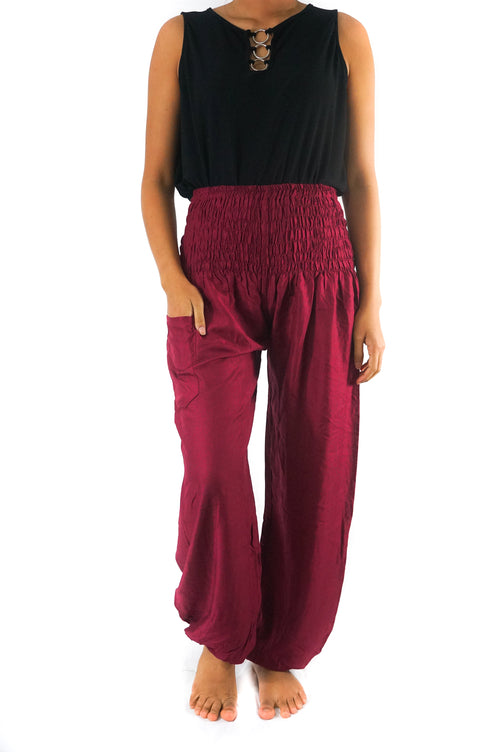 Pantalon sarouel bordeaux esprit bohème Gaïa, vue de face – Valloro Paris