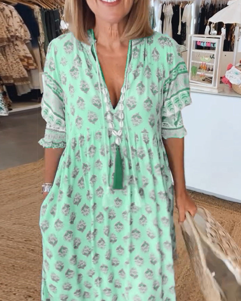 Robe bohème intemporelle Verity, gros plan sur la coupe – Valloro Paris
