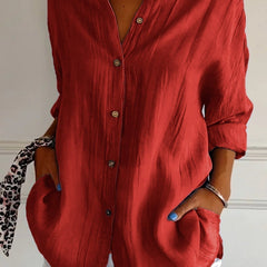 Chemisier chic texturé pour femme Aliah, vue de profil – Valloro Paris